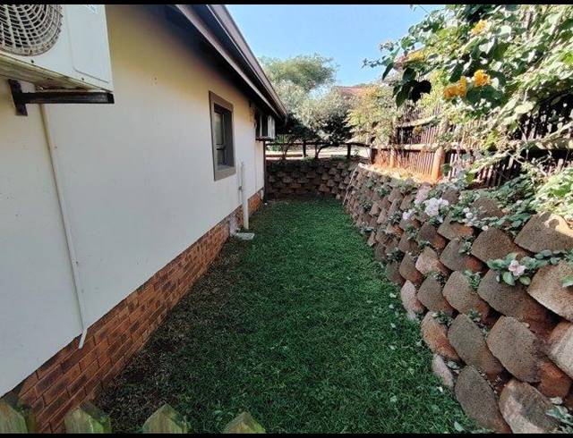 3 BEDROOM TOWNHOUSE FOR SALE IN IZINGA